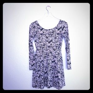 Forever 21 floral long sleeve dress m